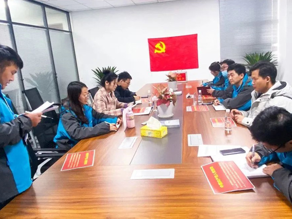 凝心聚力 砥礪前行 開盛光伏產(chǎn)業(yè)園聯(lián)合黨支部正式成立！